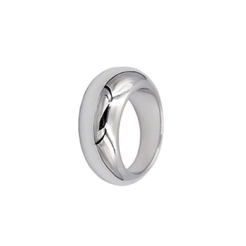 Glat, poleret sølvring med afrundet design og blank finish, enkel og elegant stil.