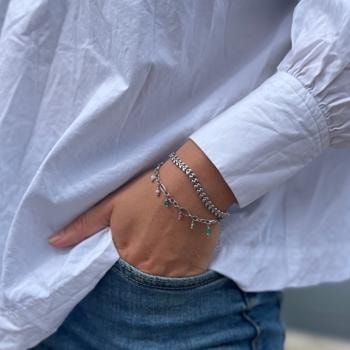 Mix\'n\'match armbånd med farverige sten og blade fra Blicher Fuglsang