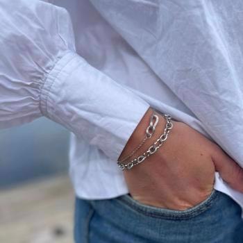 Rustikt lænke armbånd, sammen med Blicher fuglsangs armbånd med evighedstegn