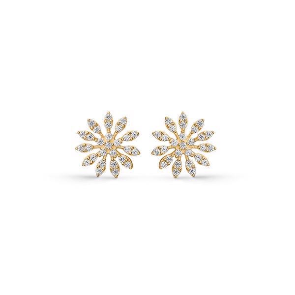 Støvring Design's Smukke blomster ørestikker , fuldt besat med glitrende zirkonia. Måler Ø 8 mm