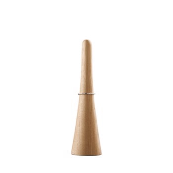 Keeper 15 cm ringholder i eg, fra dot aarhus design