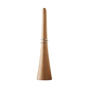 Keeper 20 cm ringholder i egetræ, fra dot aarhus design
