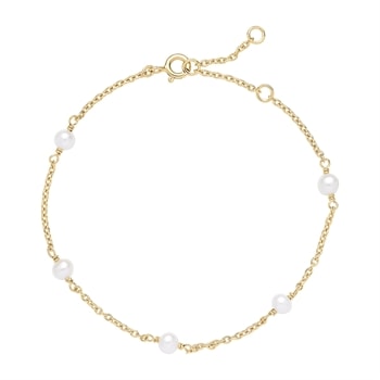 Armbånd med fem ferskvandsperler på guldfarvet kæde, justerbar lukning.