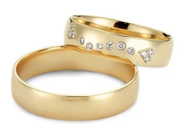 Model A4077-8G, guld hos Guldsmykket.dk