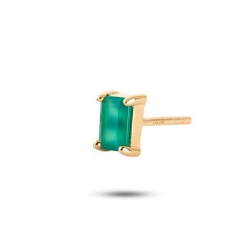 Smuk ørestik med rektangulær grøn agat i elegant fatning. Måler 5 x 3 mm. Pris er pr. stk. fra Carré