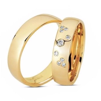 8 karat Vielsesringe med 0,10 ct diamanter fattet bla i hjerte
