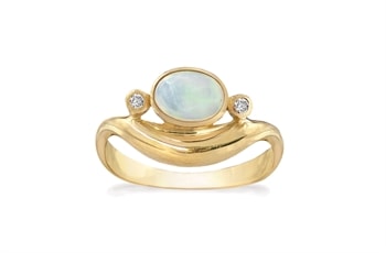 14 kt Guld ring - med Elegant Opal fra Rabinovich