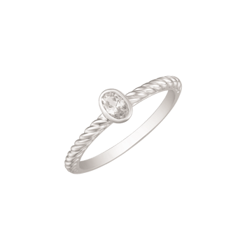 Snoet sølv ring med oval zirkonia fra Støvring design