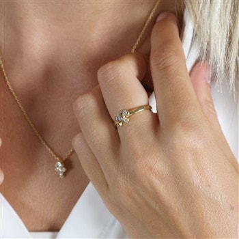 Dame ring, 8kt guld m/5 cz, fra aagaard