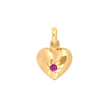 14 kt guldhjerte vedhæng med rubin i midten, 9 x 8 mm, elegant og skinnende design.