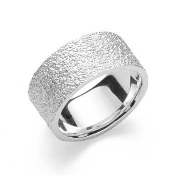 925,- ring, rho. specielt tekstureret, fra Bastian Inverun