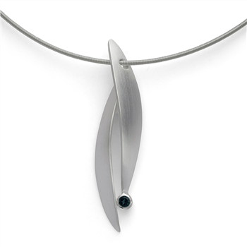 925/- vedhæng, satin mat, topaz london blå 0,13 ct, fra Bastian Inverun