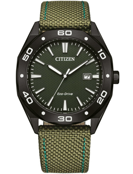 Citizen herreur med grøn urskive, roterende bezel, datovisning kl. 3 og Eco-Drive teknologi.