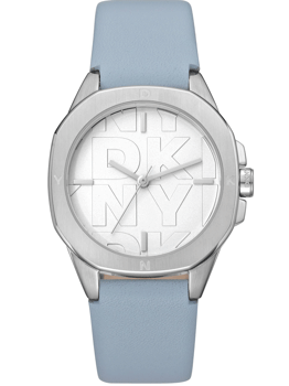 DKNY dameur med lys blå rem, sølv urskive med store "DKNY" bogstaver og rund kasse med krone.